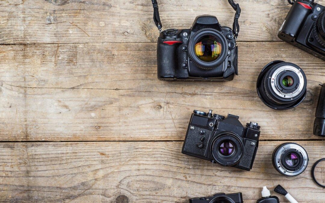 Plongez dans l’univers des appareils photo et accessoires indispensables pour vos clichés